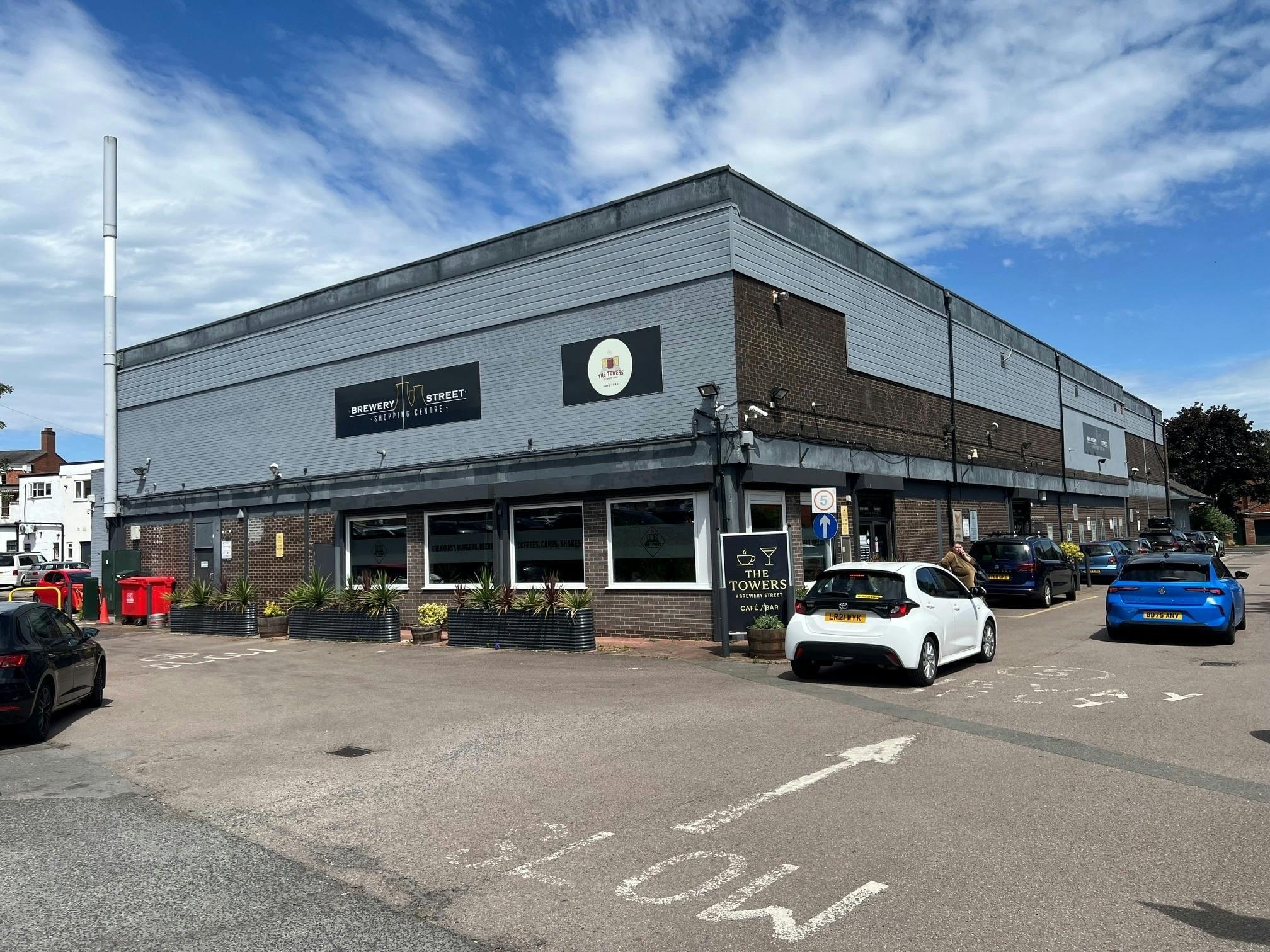 Brewery Street Shopping Centre, Rugeley à vendre Photo principale– Image 1 sur 9