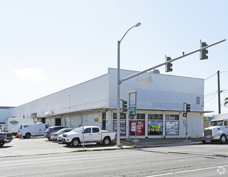 743 Waiakamilo Rd, Honolulu, HI à louer - Photo principale – Image 1 sur 3