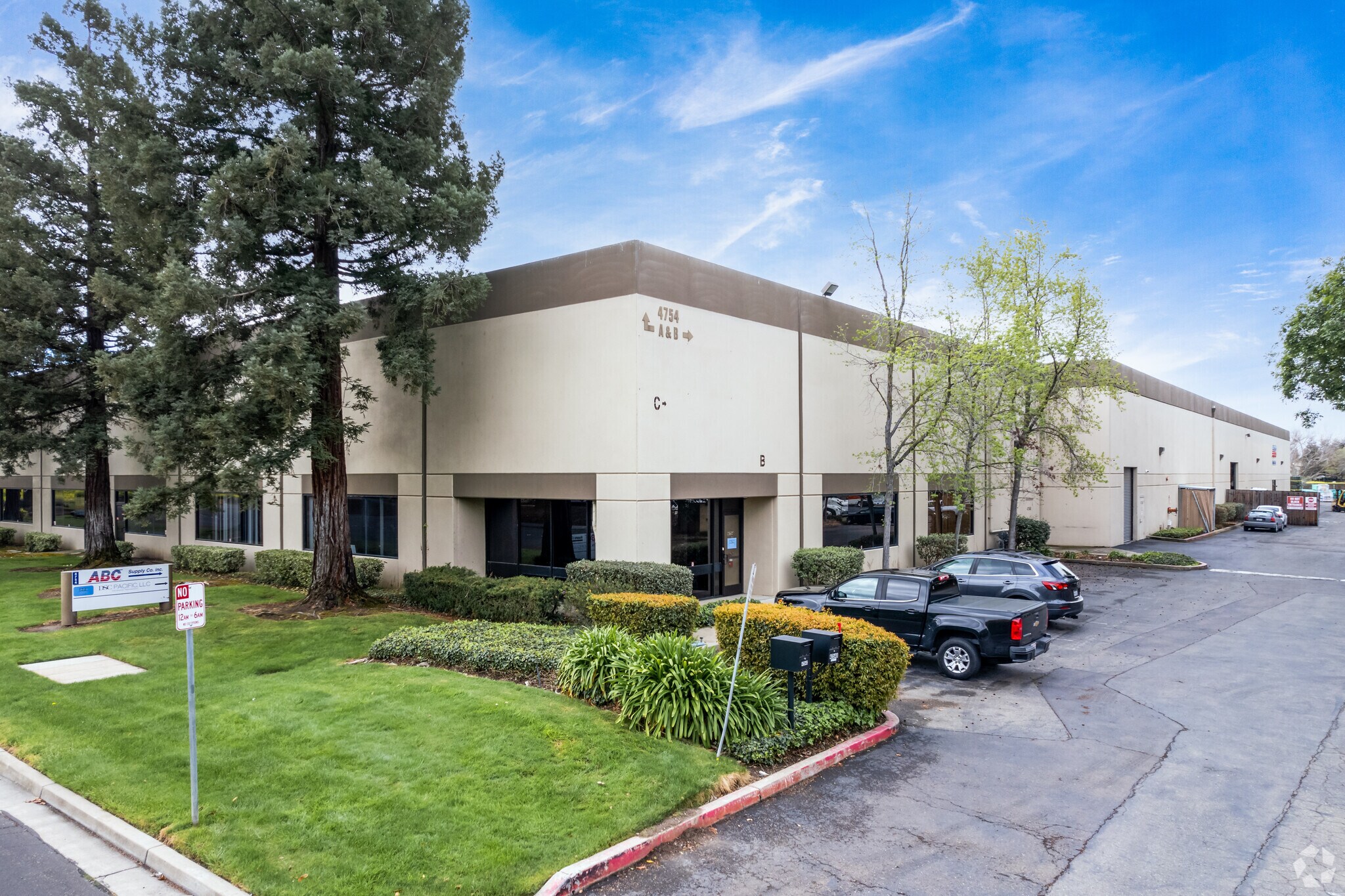 4754 Bennett Dr, Livermore, CA à louer Photo principale– Image 1 sur 6
