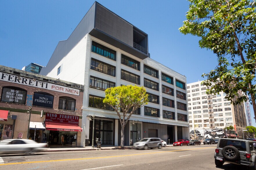 755 S Los Angeles St, Los Angeles, CA à vendre - Photo de l’immeuble – Image 3 sur 35