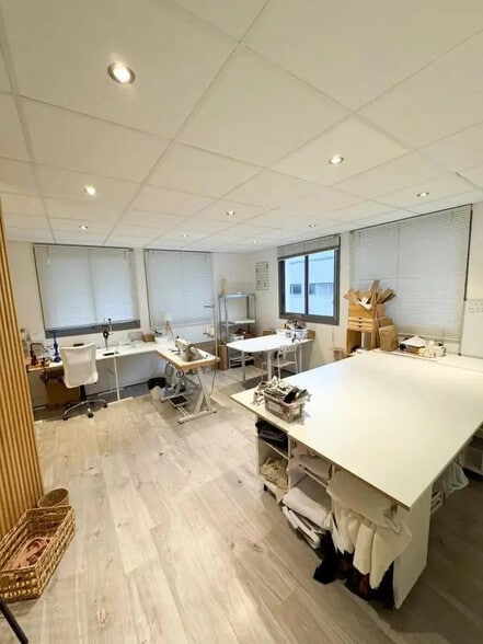 Bureau dans Cannes à louer - Photo de l’immeuble – Image 2 sur 5
