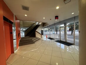 2607 Walnut Hill Ln, Dallas, TX à vendre Photo intérieure– Image 1 sur 5