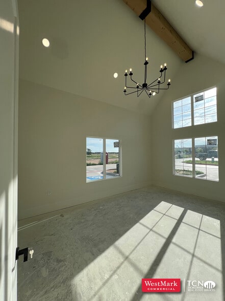 13916 Indiana Ave, Lubbock, TX à vendre - Photo intérieure – Image 2 sur 10