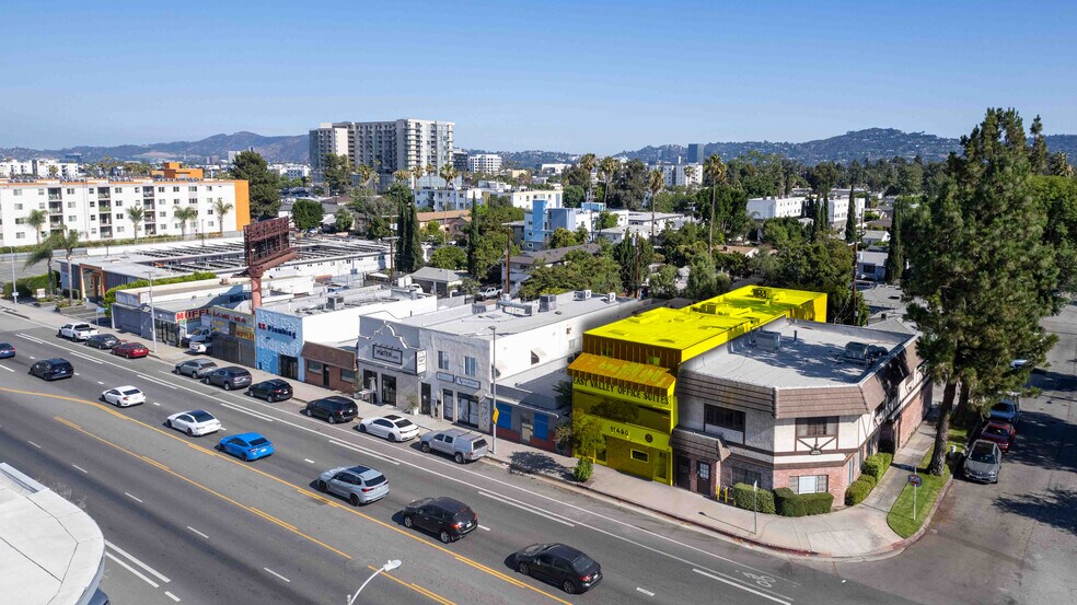 11490 Burbank Blvd, North Hollywood, CA à vendre - Photo de l’immeuble – Image 2 sur 17