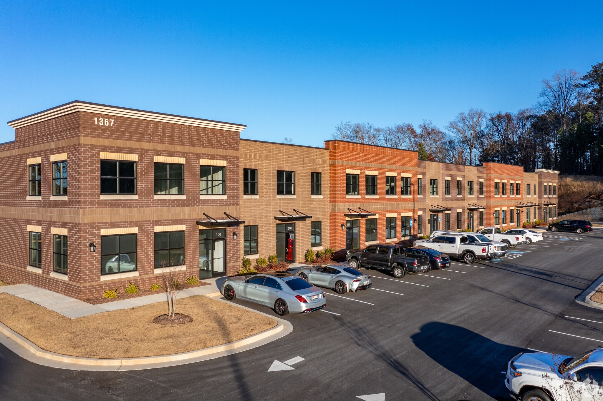 1367 Buford Business Blvd, Buford, GA à vendre Photo de l’immeuble– Image 1 sur 6