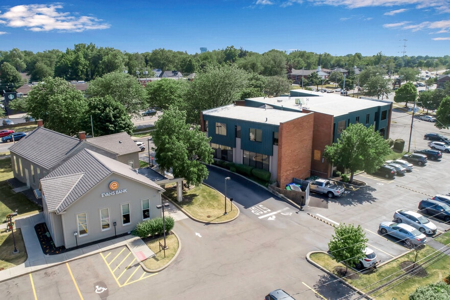 5166 Main St, Williamsville, NY à louer - Photo de l’immeuble – Image 3 sur 12