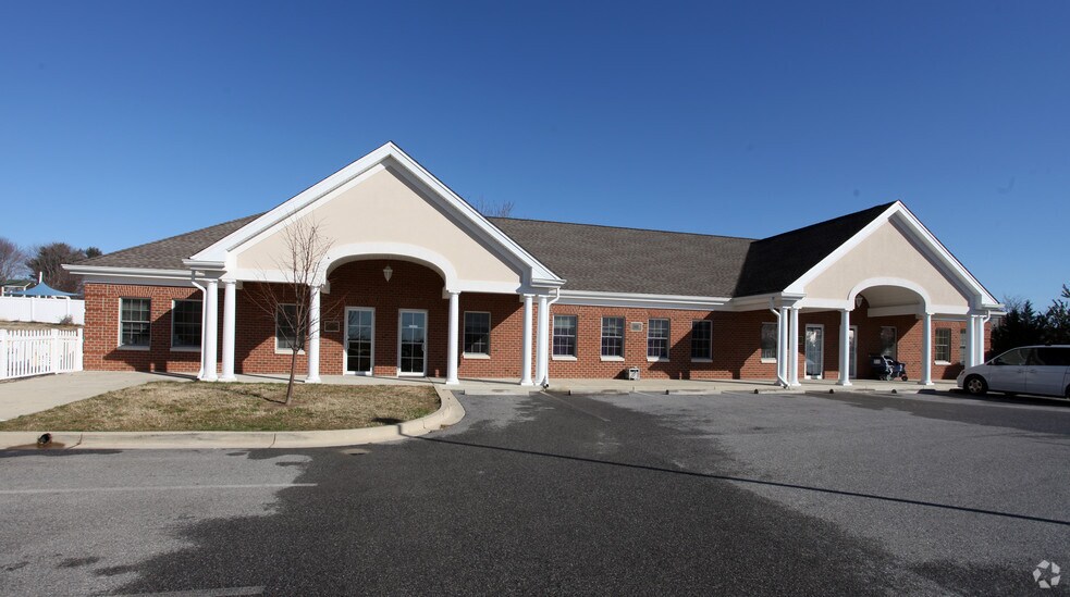 3185 W Ward Rd, Dunkirk, MD à louer - Photo de l’immeuble – Image 3 sur 4