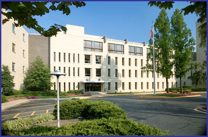 6495 New Hampshire Ave, Hyattsville, MD à louer Photo de l’immeuble– Image 1 sur 20