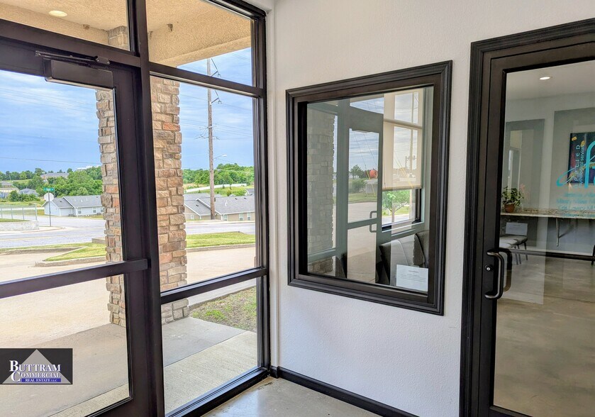 1627 W 26th St, Joplin, MO à vendre - Photo de l’immeuble – Image 3 sur 16