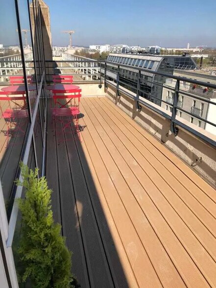 Bureau dans Levallois-Perret à louer - Photo de l’immeuble – Image 1 sur 8