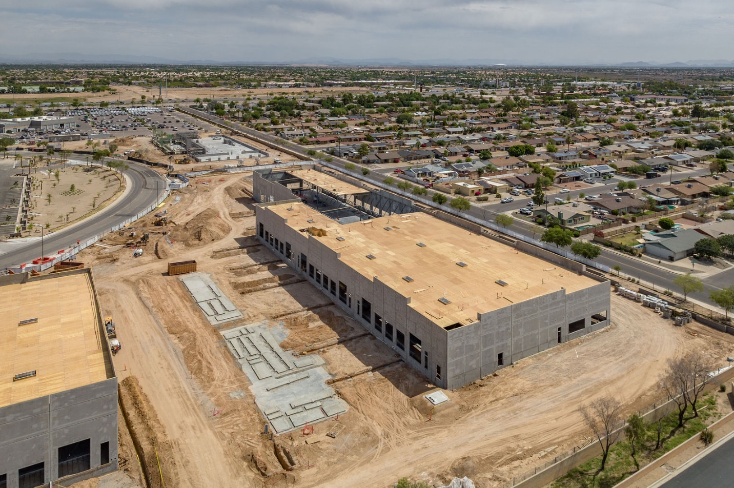 13550 W Auto Dr, Goodyear, AZ à louer Photo de l’immeuble– Image 1 sur 1