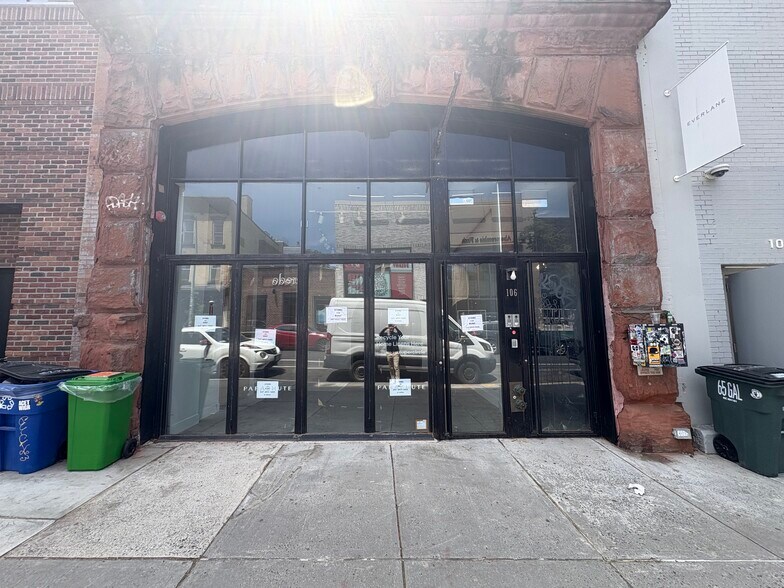 106 N 6th St, Brooklyn, NY à louer - Photo de l’immeuble – Image 1 sur 12