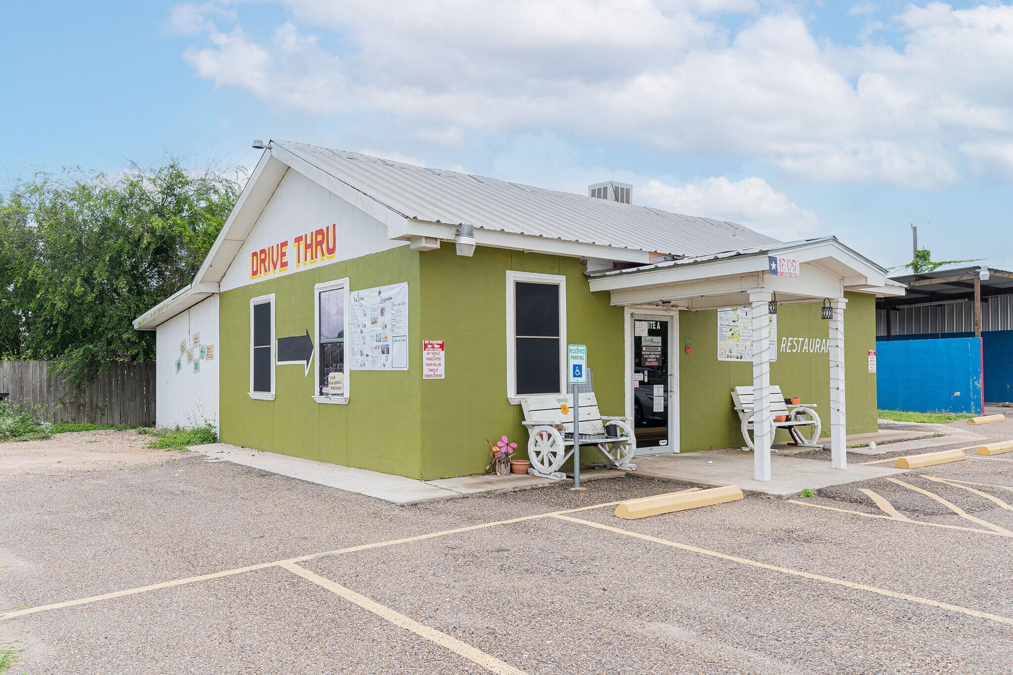 1606 La Fuente Dr, Penitas, TX à vendre Photo de l’immeuble– Image 1 sur 13