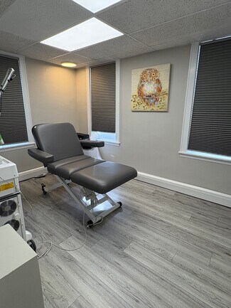 Plus de détails pour 20 Chestnut St, Needham, MA - Bureau à louer