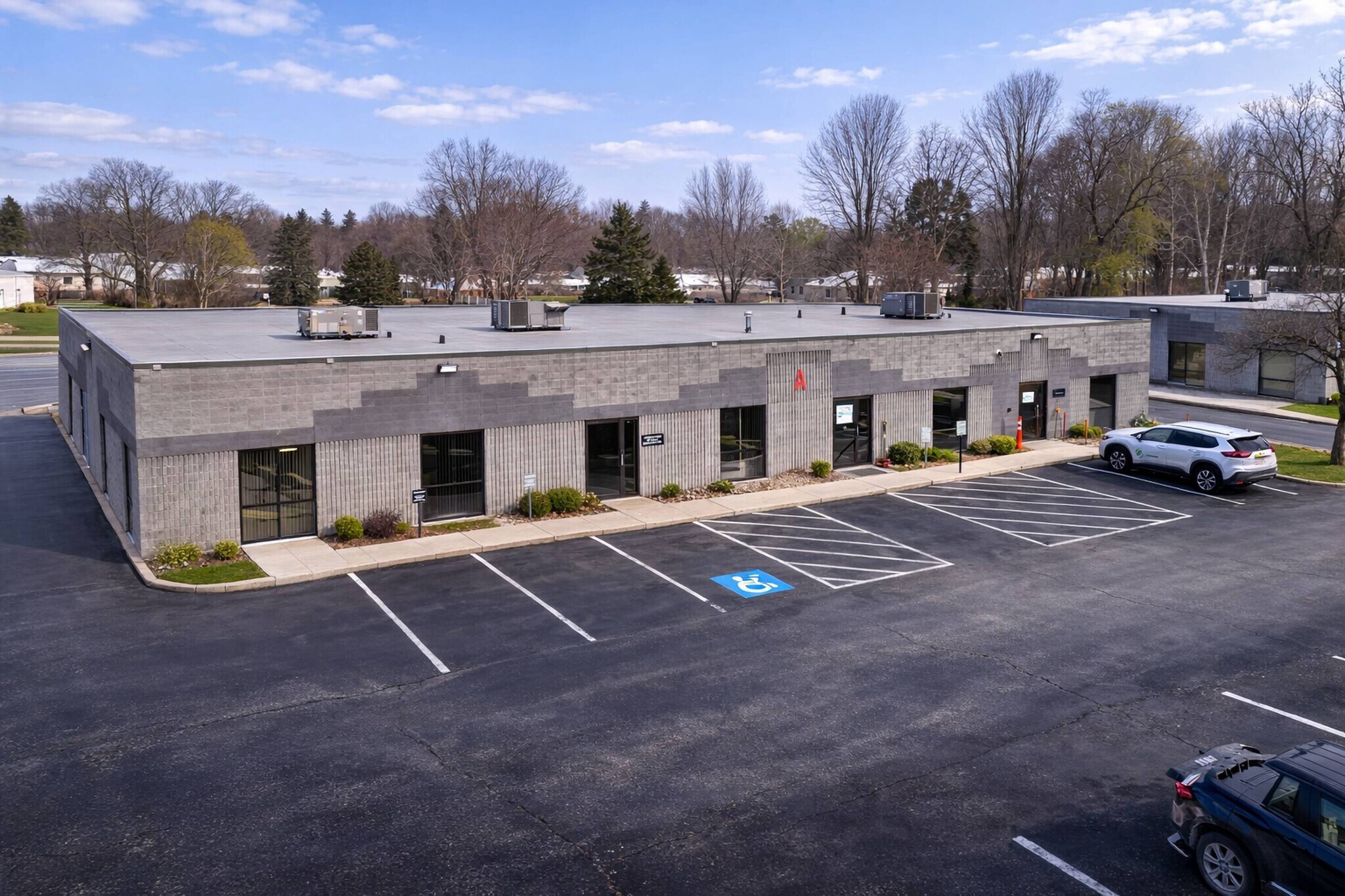 200 Gateway Park Dr, Syracuse, NY à vendre Photo principale– Image 1 sur 30