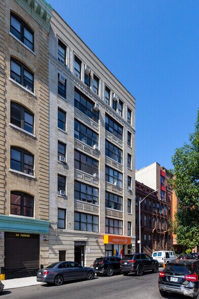 68 E 131st St, New York, NY à louer - Photo de l’immeuble – Image 2 sur 11