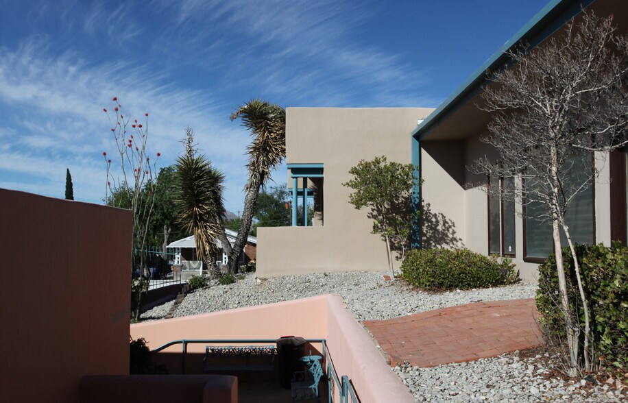 500 E Schuster Ave, El Paso, TX à vendre - Photo de l’immeuble – Image 2 sur 20