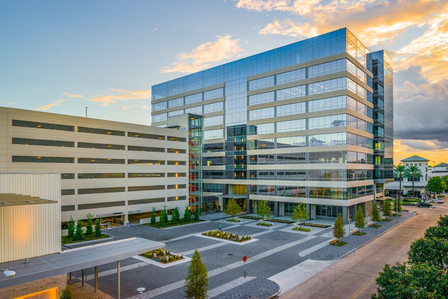 750 Town & Country Blvd, Houston, TX à louer - Photo de l’immeuble – Image 1 sur 6