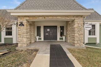 Plus de détails pour 8877 Bourgade St, Lenexa, KS - Bureau à vendre