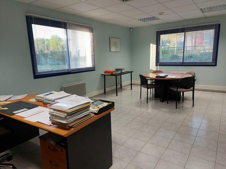 Industriel/Logistique dans Treillières à louer - Photo de l’immeuble – Image 2 sur 6