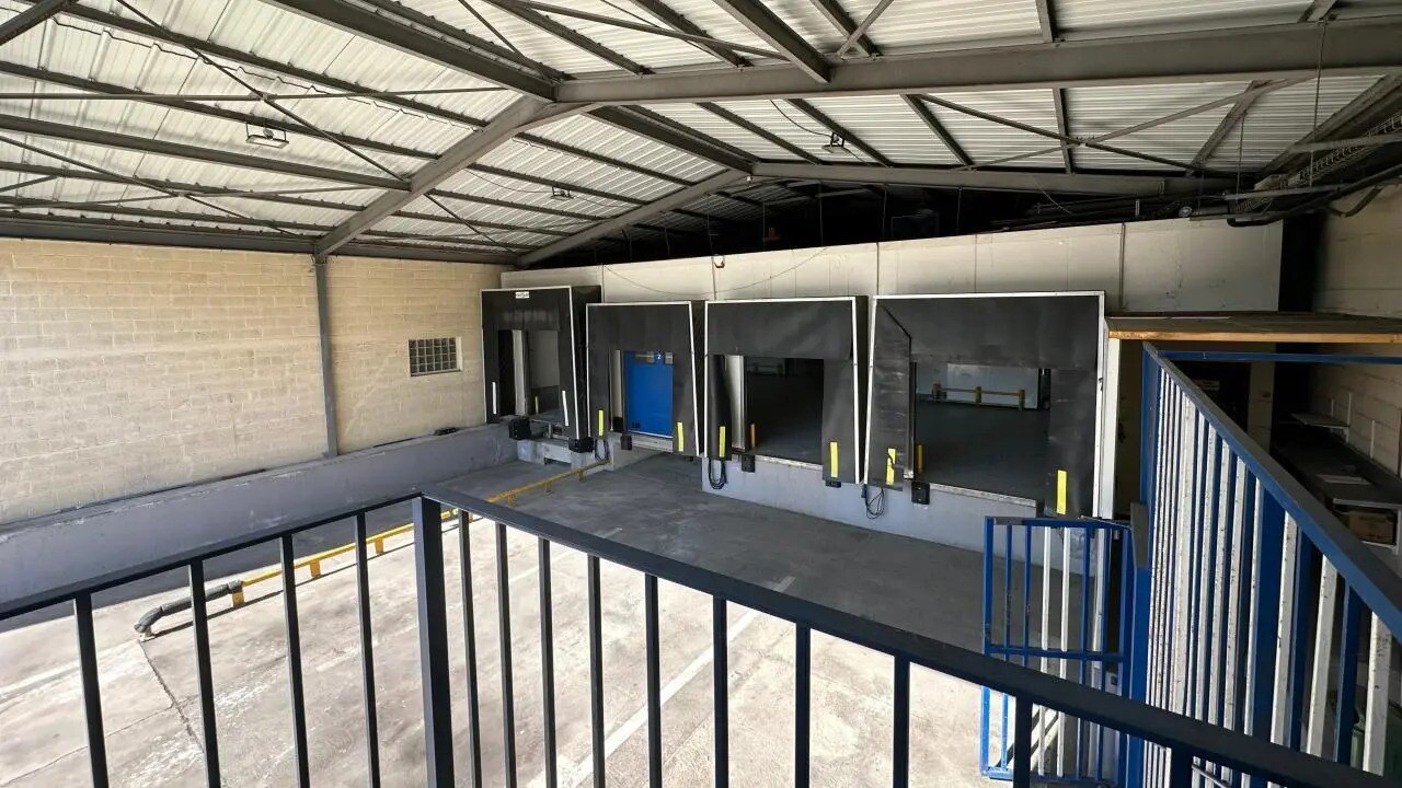 Local d'activités dans Montreuil à vendre Photo principale– Image 1 sur 8