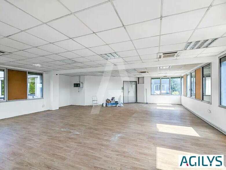 Bureau dans Massy à louer - Photo de l’immeuble – Image 2 sur 5