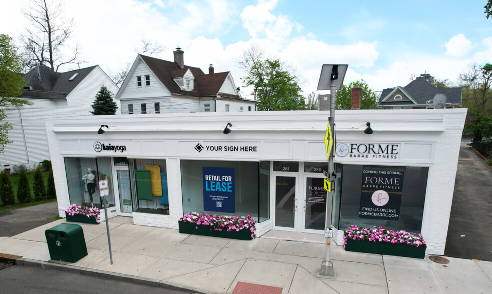 259-263 Sound Beach Ave, Old Greenwich, CT à louer - Photo de l’immeuble – Image 1 sur 10