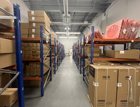 400 Corporate Ct, South Plainfield, NJ à louer Photo intérieure– Image 2 sur 7