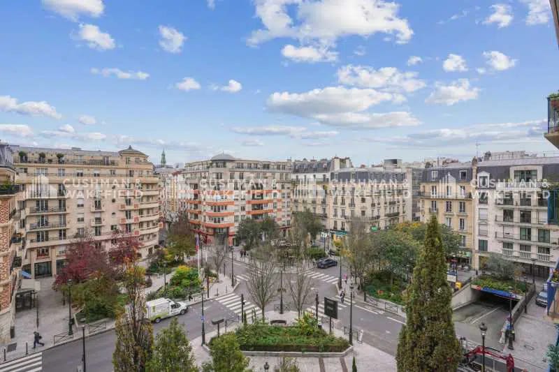 11 Bis Place Du General Leclerc, Levallois-Perret à louer - Photo de l’immeuble – Image 2 sur 6