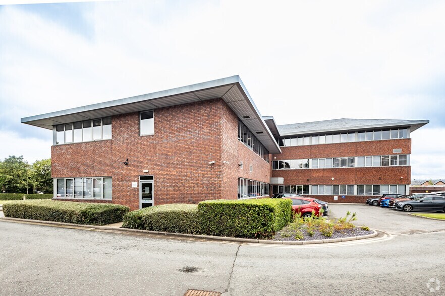 Wilmslow Rd, Cheadle à louer - Photo de l’immeuble – Image 2 sur 4