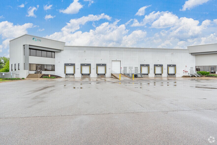 170-200 Thorndale Ave, Bensenville, IL à louer - Photo principale – Image 1 sur 5
