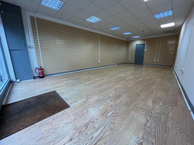 2-3 Eld Ln, Colchester à louer - Photo de l’immeuble – Image 3 sur 11