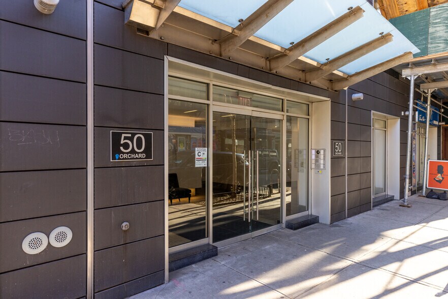 50 Orchard St, New York, NY à vendre - Photo de l’immeuble – Image 2 sur 5