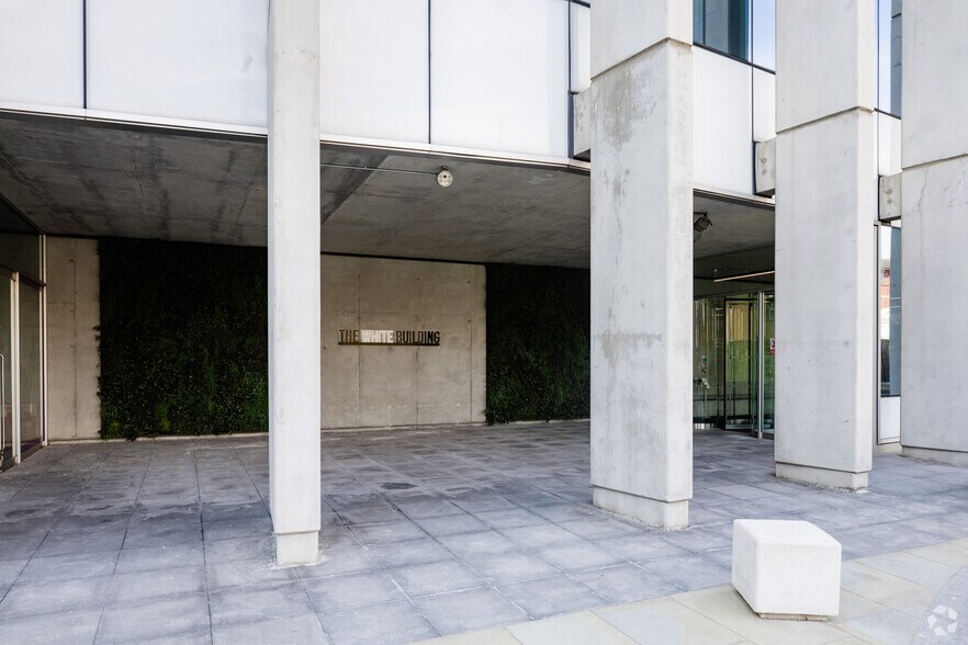 11 Evesham St, Londres à louer - Photo de l’immeuble – Image 2 sur 25