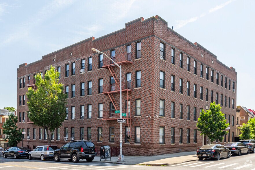 601 40th St, Brooklyn, NY à vendre - Photo principale – Image 1 sur 6