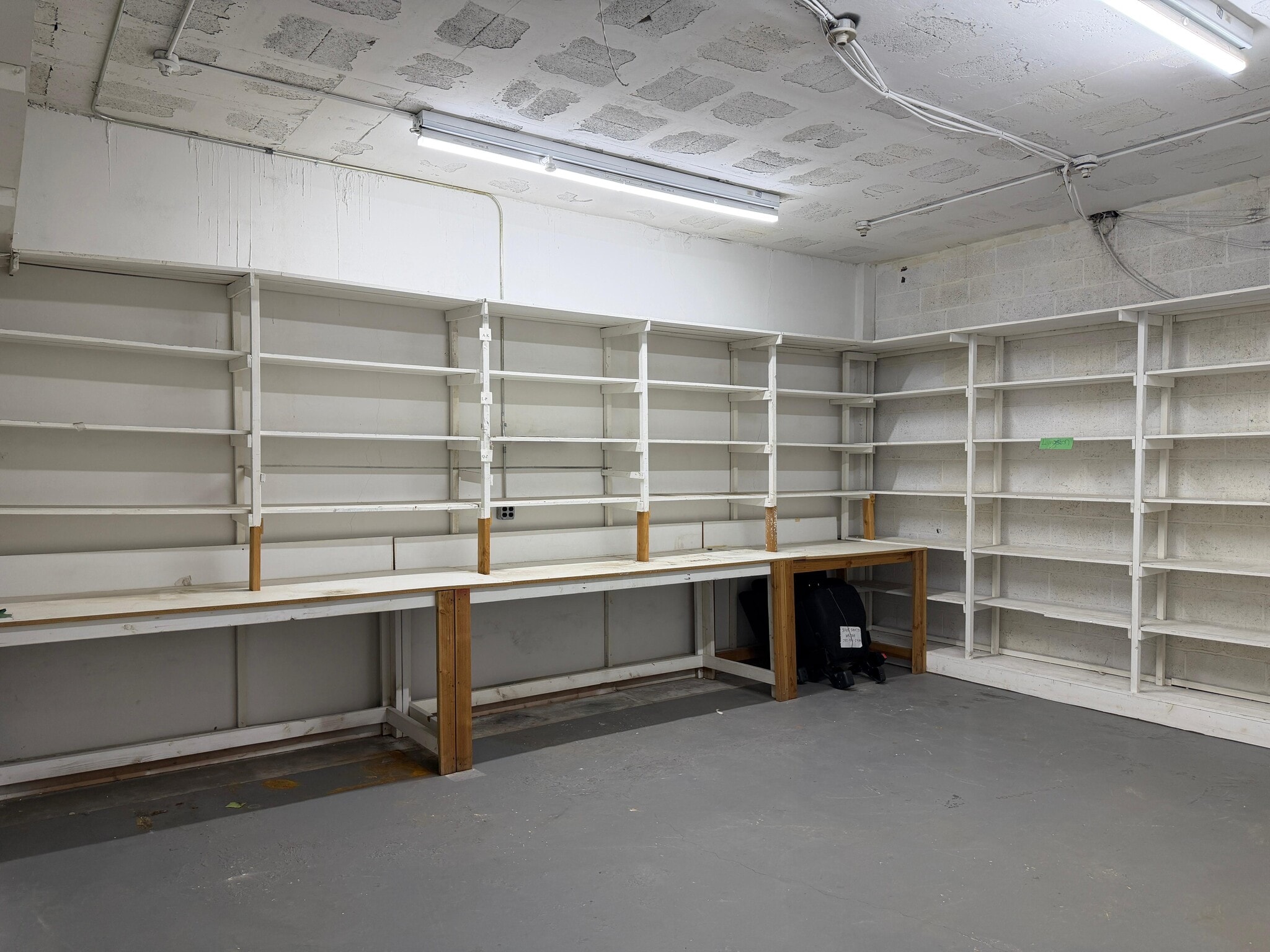 1033-1061 Bloomfield Ave, Clifton, NJ à louer Photo intérieure– Image 1 sur 2