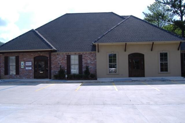 4451 Bluebonnet Blvd, Baton Rouge, LA à louer - Photo de l’immeuble – Image 2 sur 3