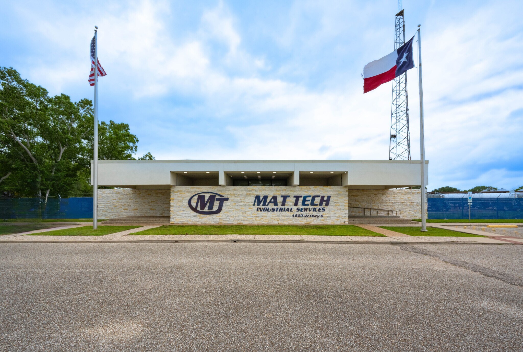 1500 W Highway 6, Alvin, TX à vendre Photo principale– Image 1 sur 36