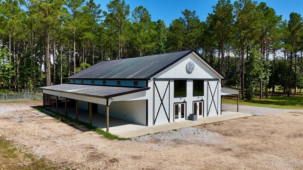 211 Acres - County Road 107, Oxford, MS à vendre - Photo de l’immeuble – Image 2 sur 15