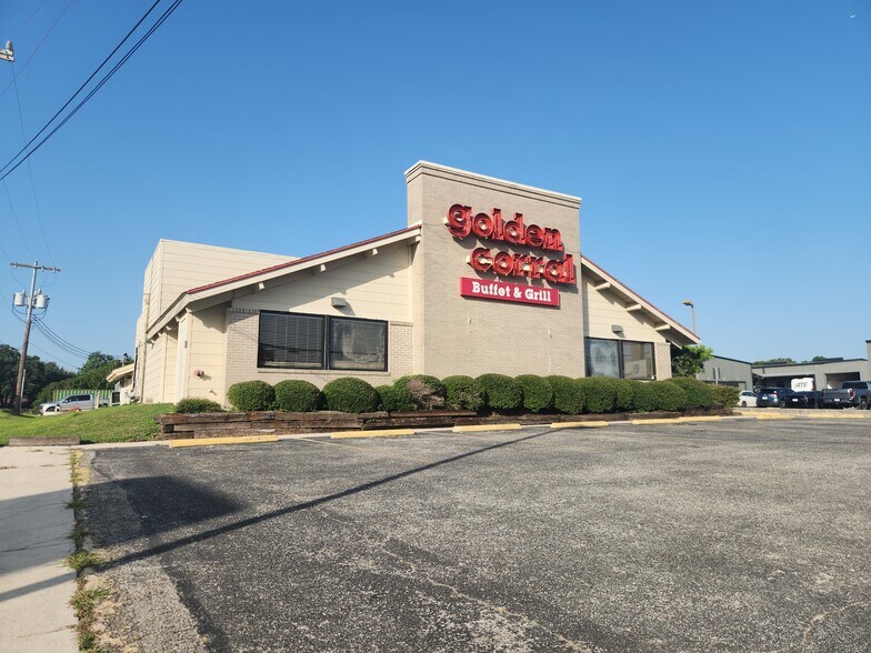 2301 Pat Booker Rd, Universal City, TX à vendre - Photo de l’immeuble – Image 3 sur 15
