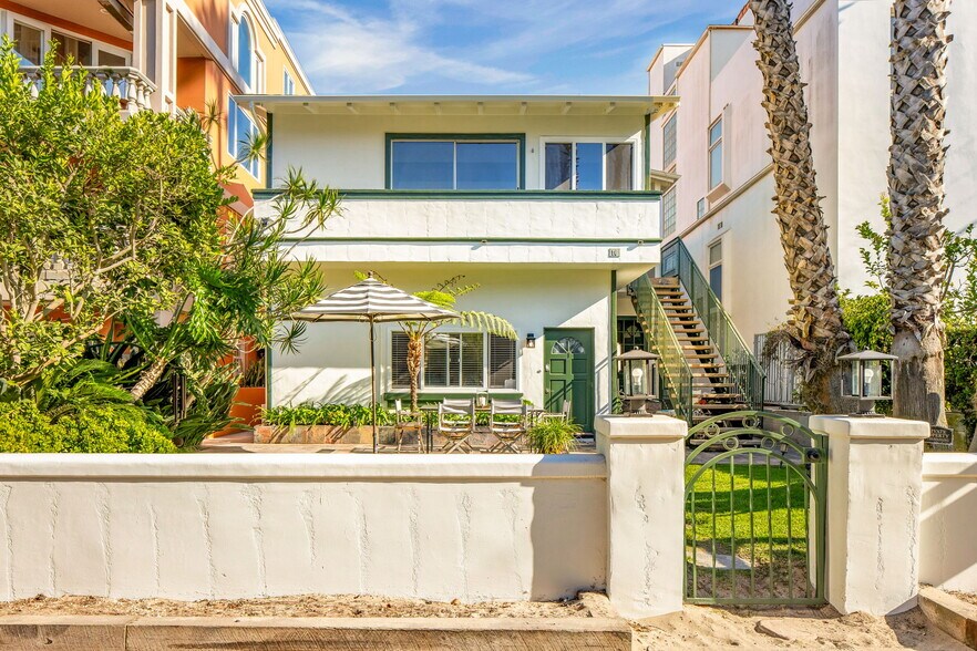16 Spinnaker St, Marina Del Rey, CA à vendre - Photo de l’immeuble – Image 2 sur 45