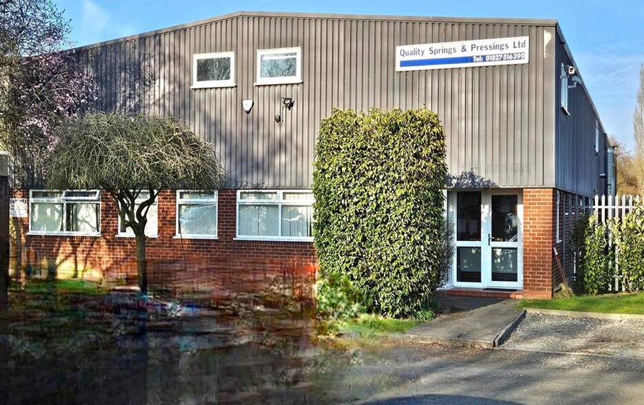 48D Pipers Rd, Redditch à vendre - Photo principale – Image 1 sur 4