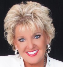 Debi Norris