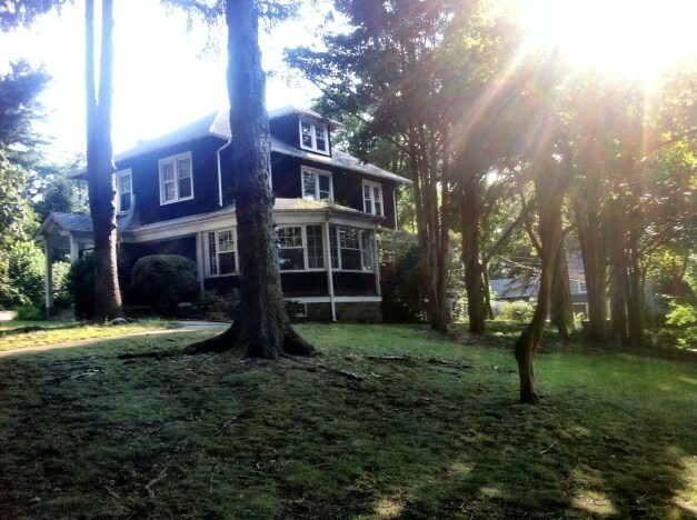 90 High St, Huntington, NY à louer - Photo de l’immeuble – Image 3 sur 4