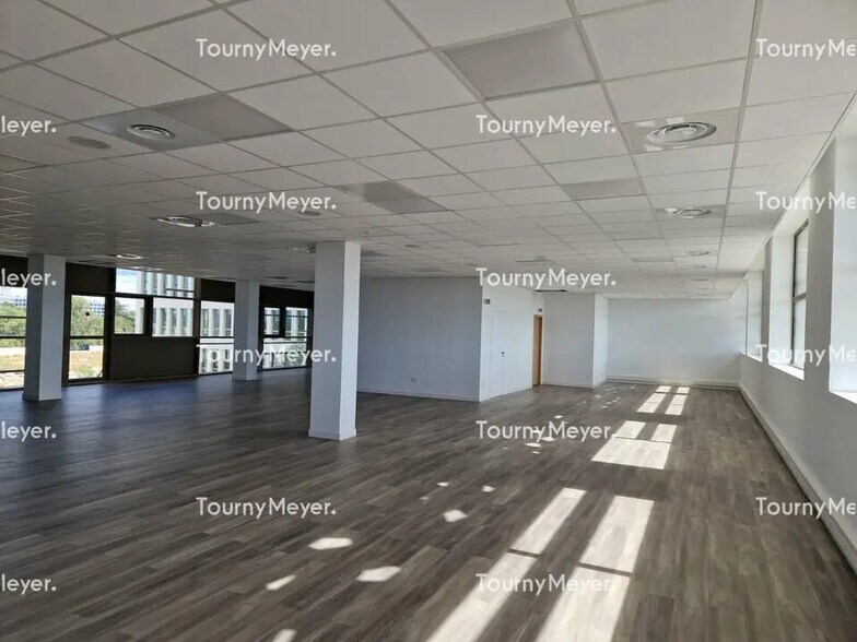 Local commercial dans Montpellier à louer - Photo de l’immeuble – Image 3 sur 9