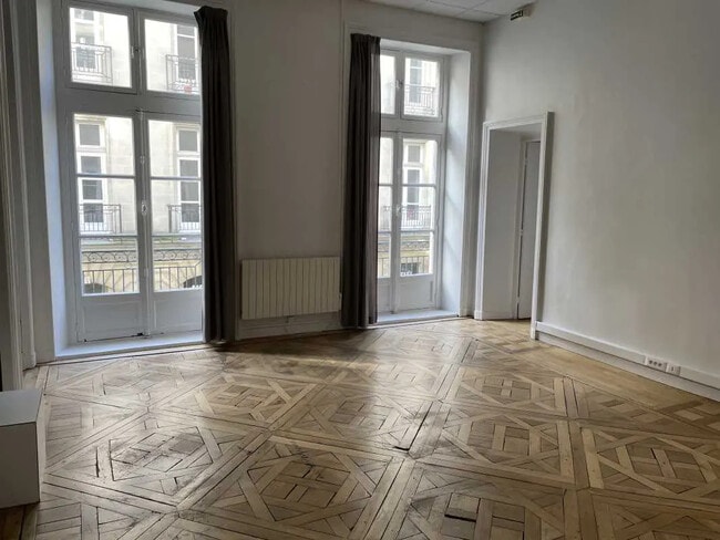 Plus de détails pour 24 Rue Crébillon, Nantes - Bureau à louer