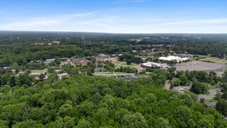 Plus de détails pour 280 Eggerts Crossing Rd, Lawrence, NJ - Logement à vendre