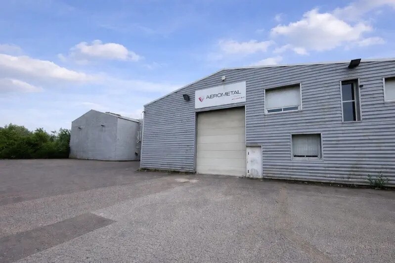 Industriel/Logistique dans Gergy à vendre - Photo de l’immeuble – Image 2 sur 11