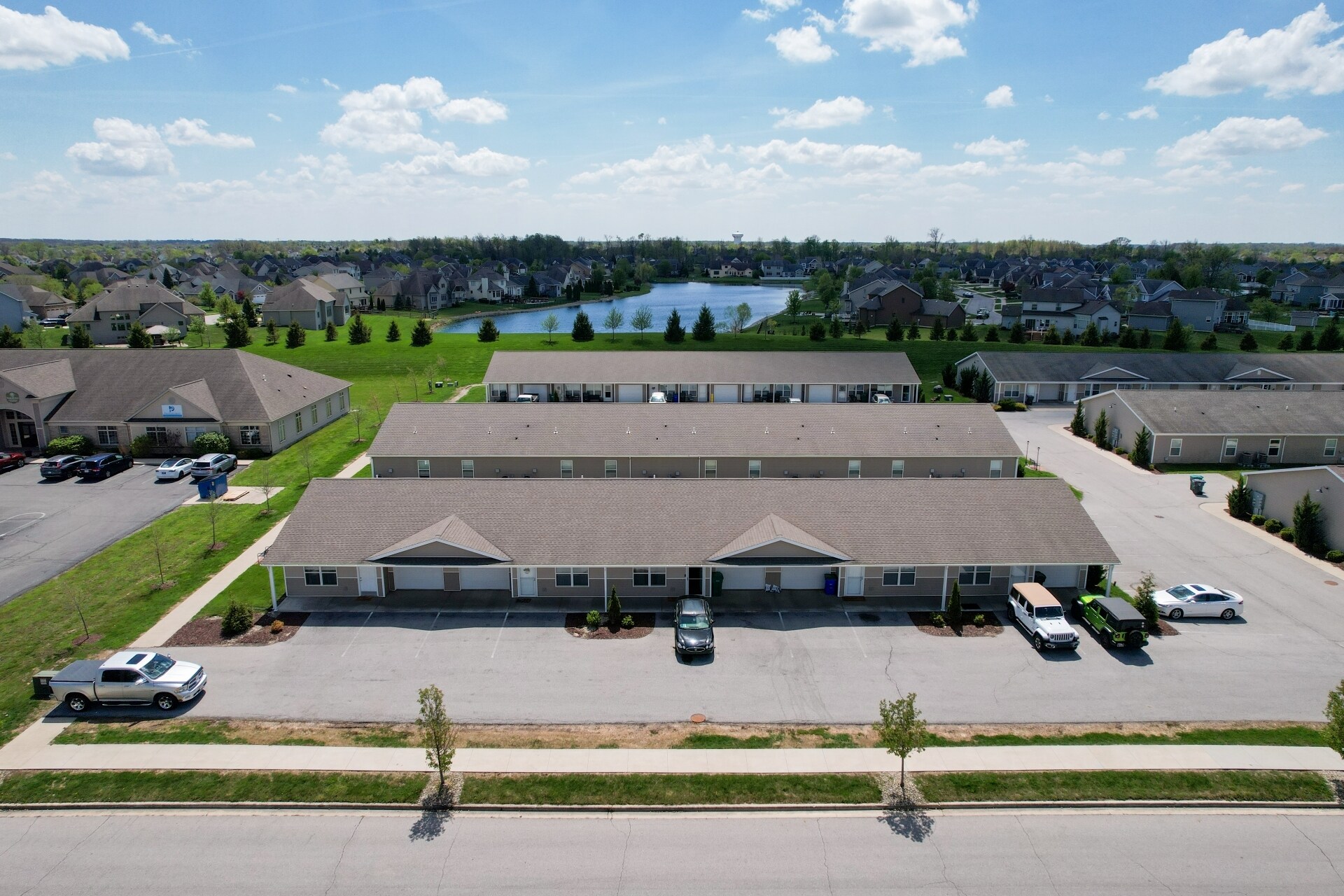 14203 Illinois Rd, Fort Wayne, IN à vendre Aérien– Image 1 sur 8