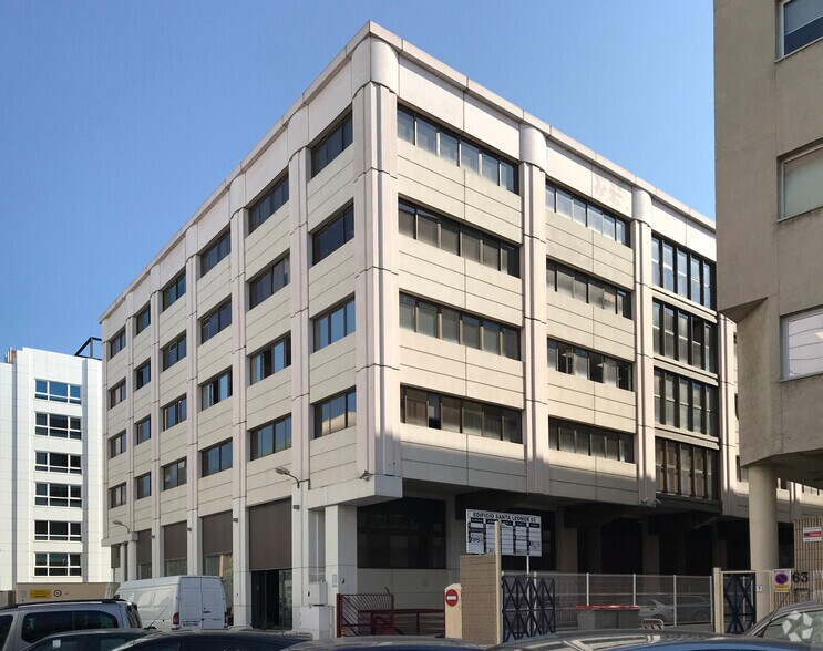 Industriel/Logistique dans Madrid, Madrid à louer - Photo de l’immeuble – Image 2 sur 4